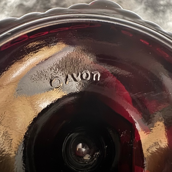 Vintage Avon vase - Picture 4 of 4